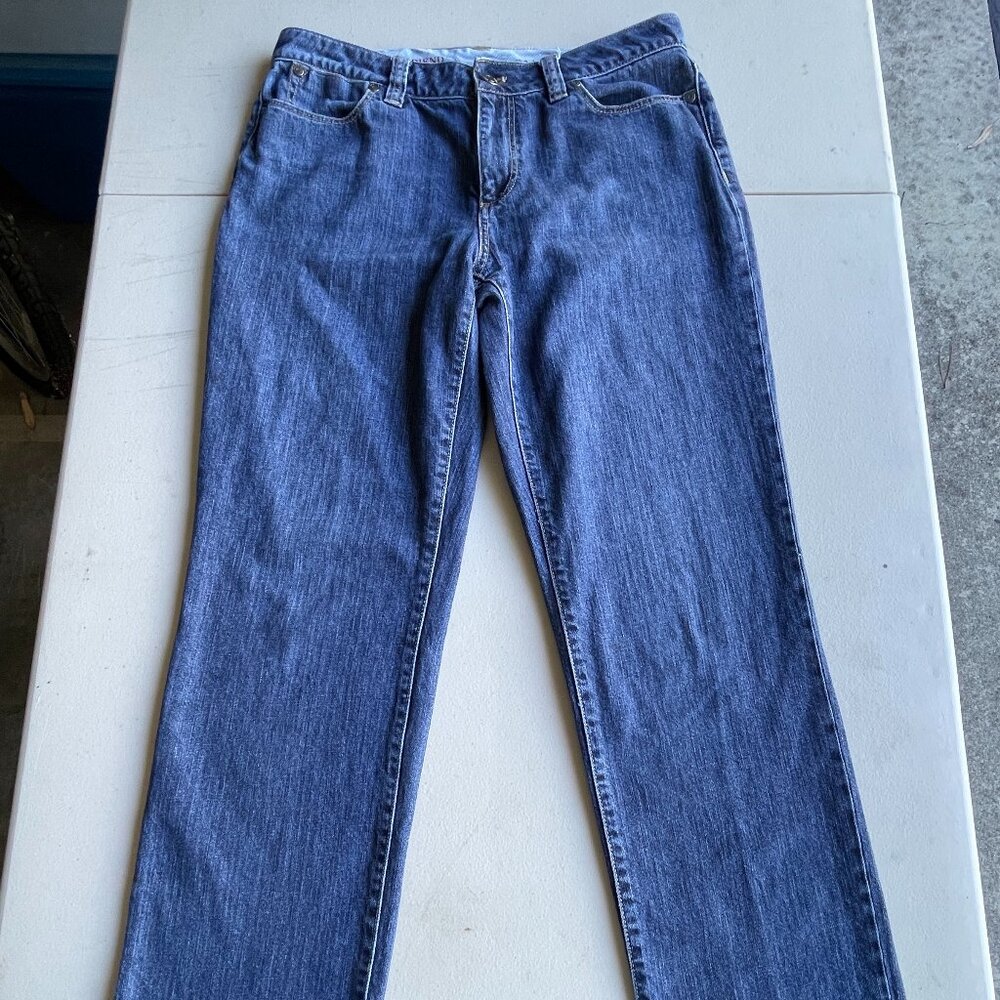 Talbots 100% Cotton Boyfriend Jeans Size 6 Blue Denim Mid Rise Straight Leg